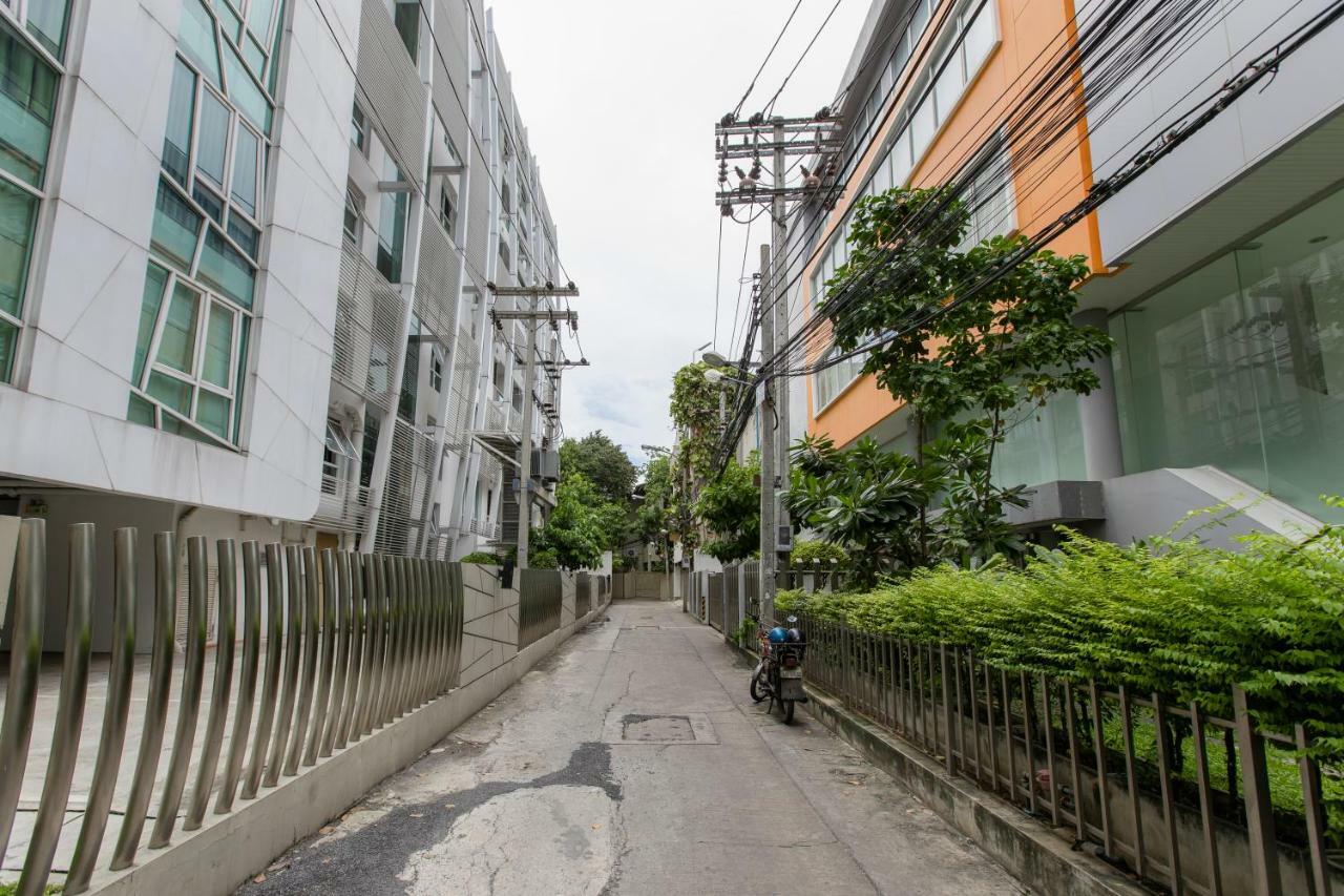 Every Surawong Bangkok Zewnętrze zdjęcie